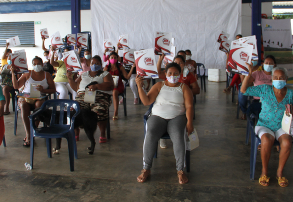 En los próximos meses cientos de familias en Caldas, Huila y Tolima se convertirán en verdaderas propietarias