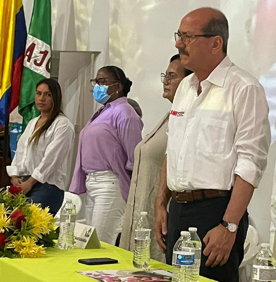 SNR entregó 393 títulos de propiedad en Barrancabermeja y Yumbo